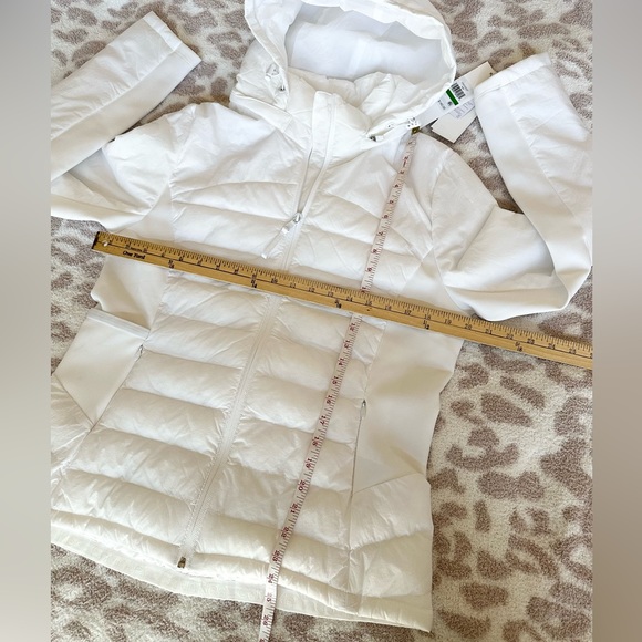 NWT Calvin Klein Women's Light-Weight Hooded Puffer Jacket - Size Large - Picture 7 of 8
